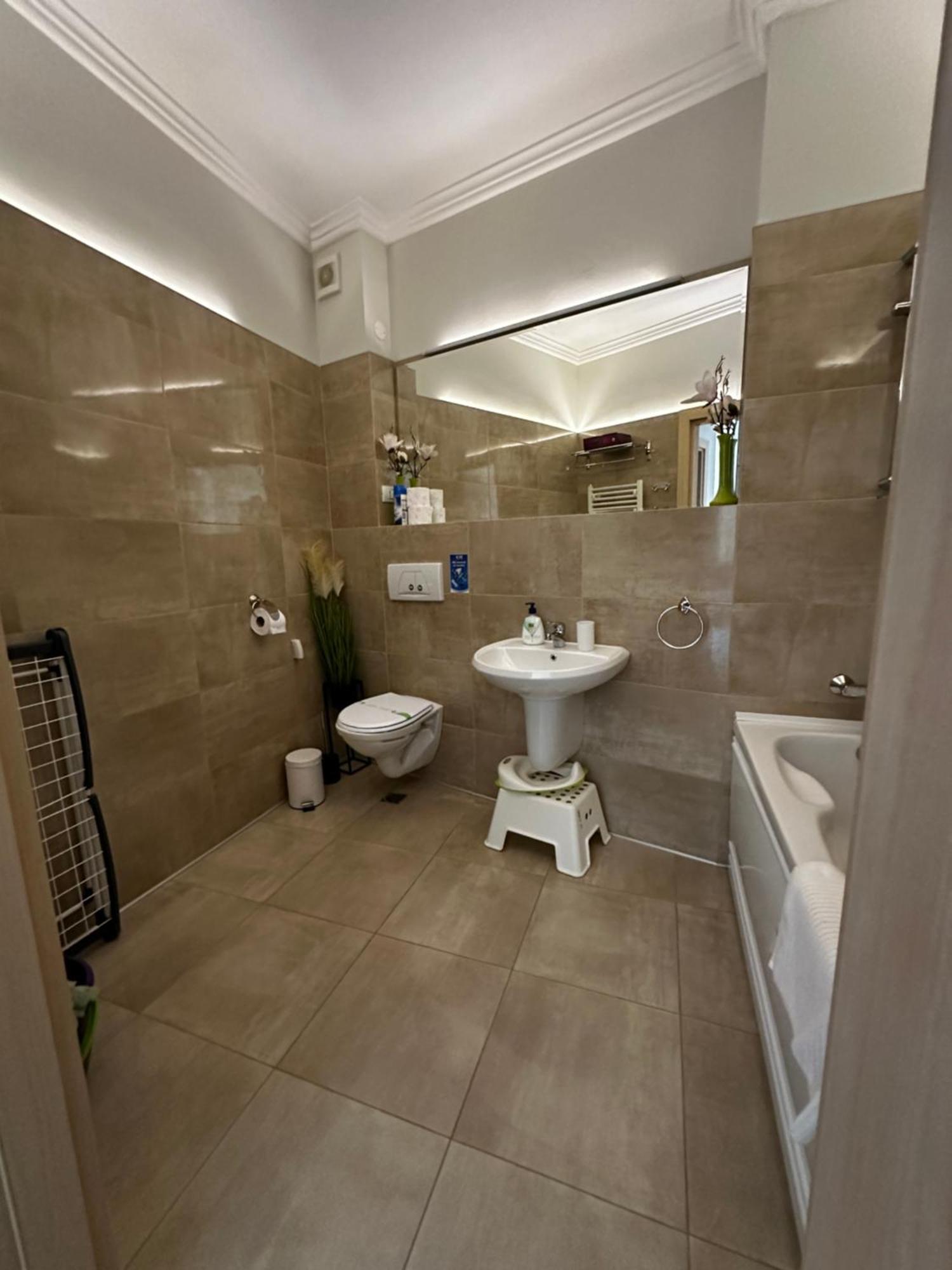 Sara Apart Belleview Сіная Екстер'єр фото